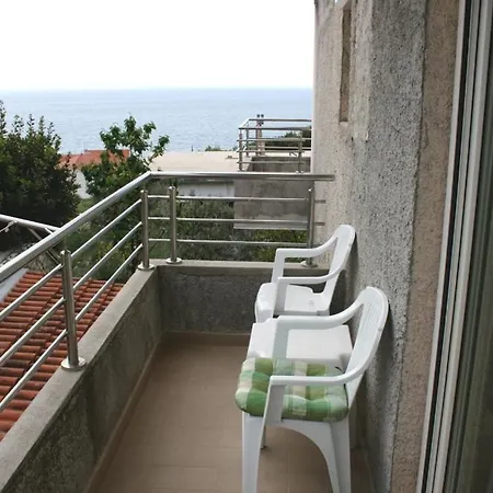 In Bilo With Sea View, Balcony, Air Conditioning, Wifi Apartment