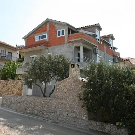 In Bilo With Sea View, Balcony, Air Conditioning, Wifi Apartment Dolac