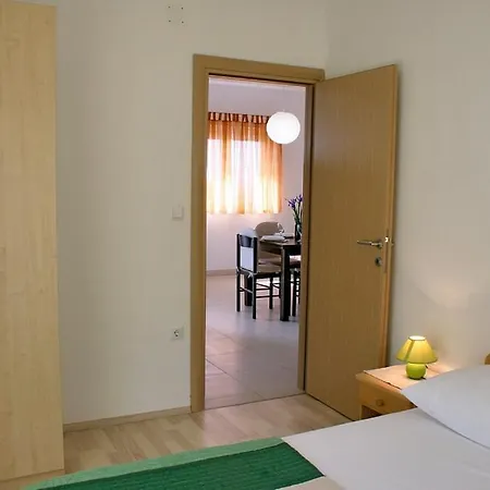 In Bilo With Sea View, Balcony, Air Conditioning, Wifi Apartment